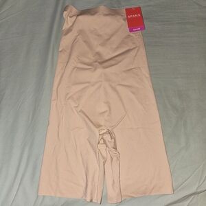 NWT Spanx high-waisted midthigh short